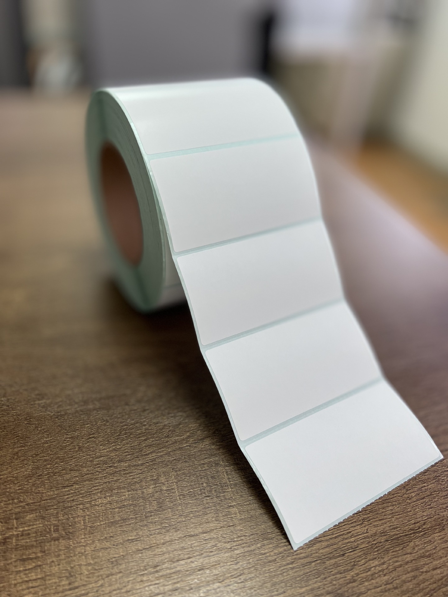 强粘PET新エネルギー車部品ラベルLVIP可变信息发泡哑白PET铭牌苏