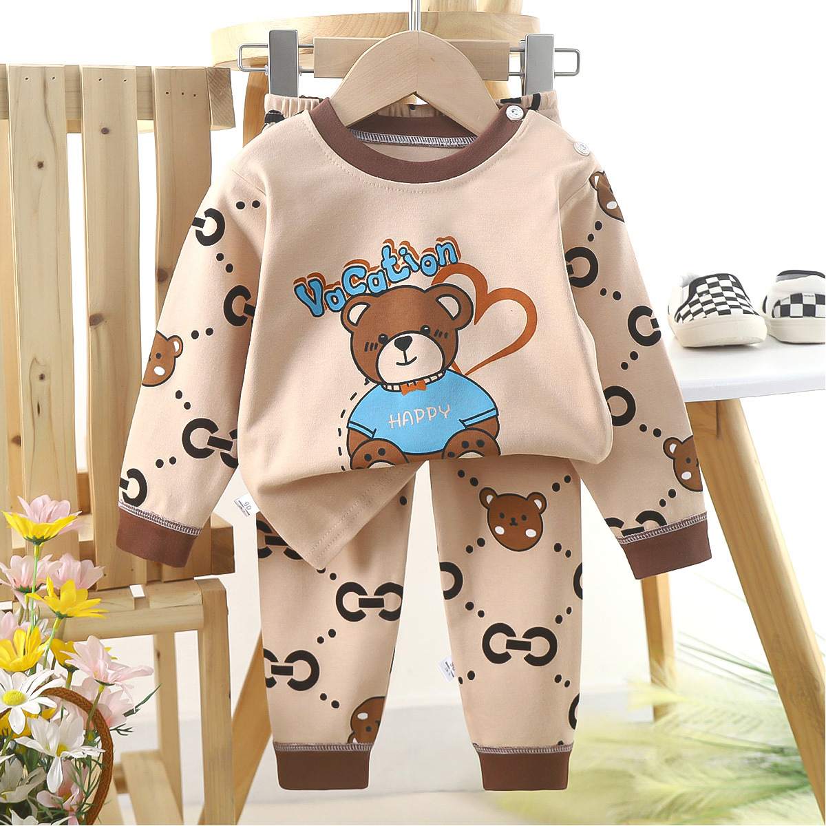 P04-Point Bear