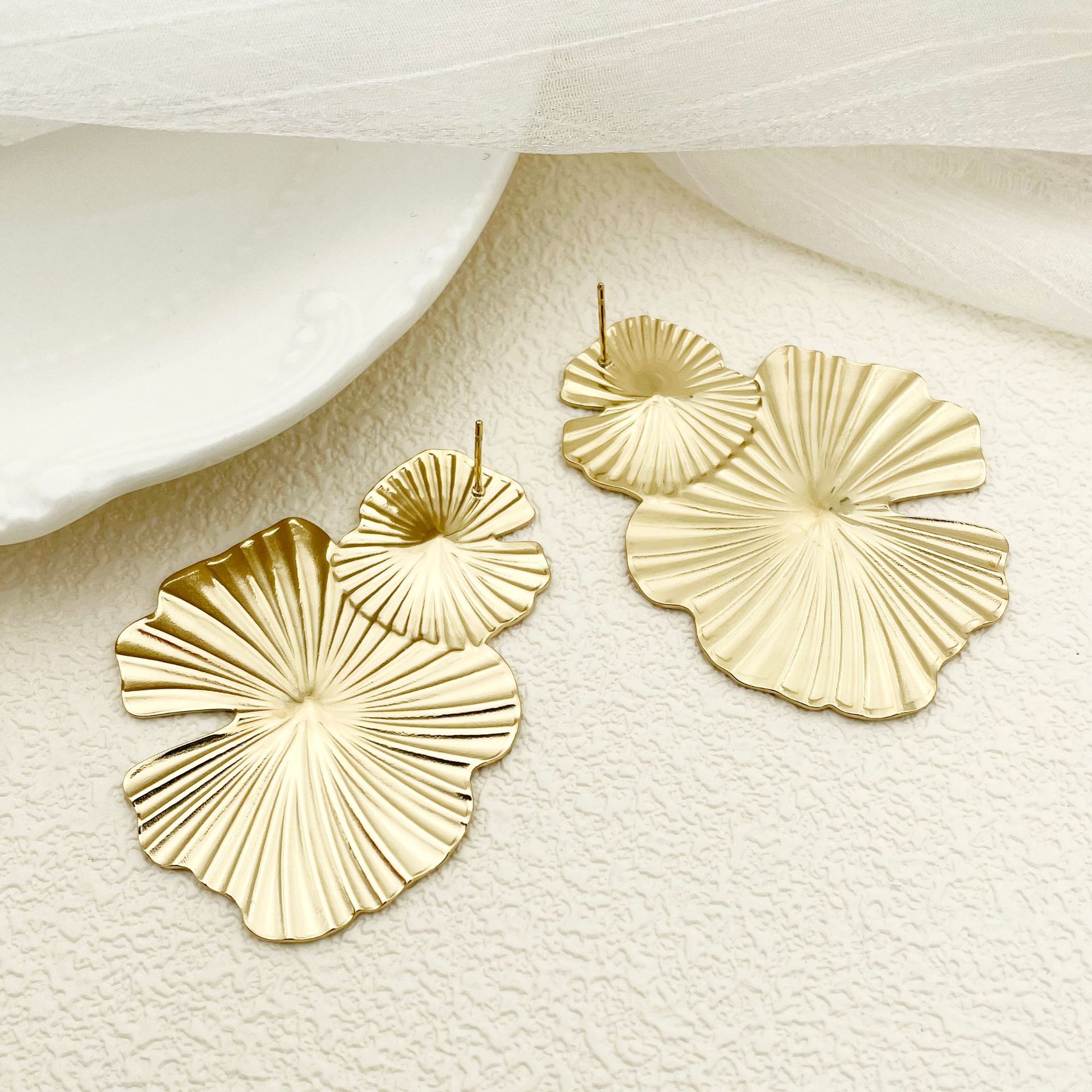 Streetwear Lotus Leaf Stainless Steel Plating Drop Earrings 1 Pair display picture 4