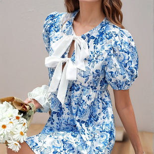 �W���羳Ů�b���uͨ���R�d�����¿����eŮʿ�����Y�������B��ȹ