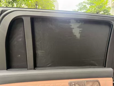 Car curtains — 3/Y Frameless Mesh Curtain - rear-2-piece-center-splitwhen-placing-an-order-please-consult-customer-service-to-confirm-whether-the-corresponding-vehicle-model-has-a-center-split-other-models-please-note-the-model-year-when-ordering
