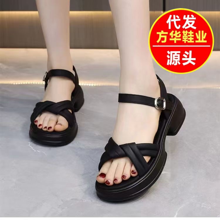 Zapatos sandalias de verano 2026 nuevos muffins con suela gruesa deportiva casual zapatos de playa romanos