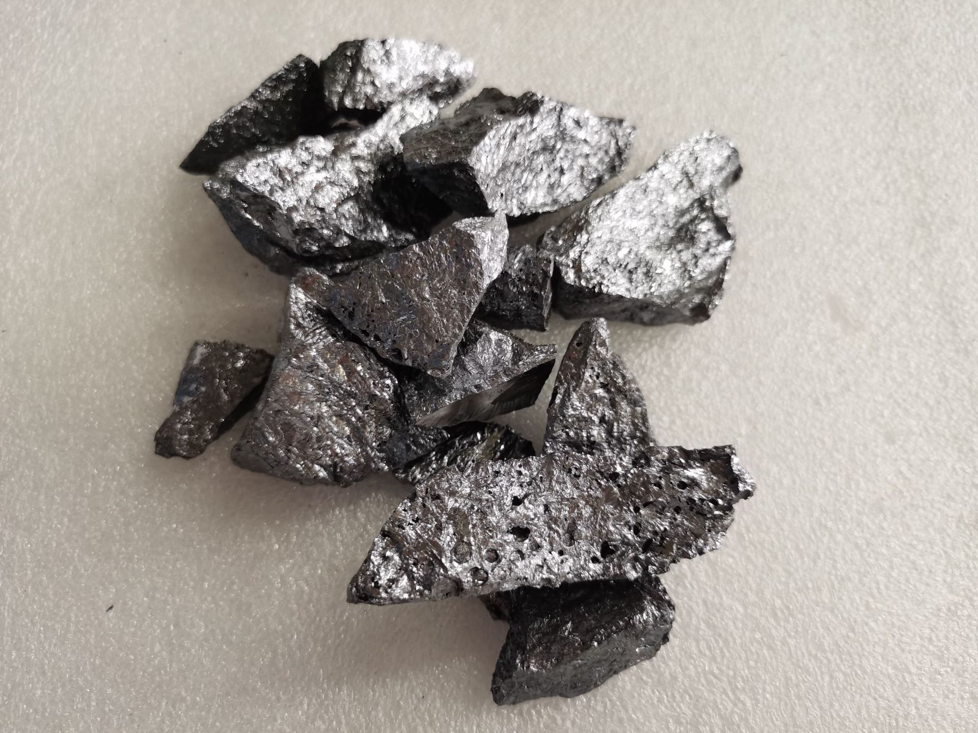 厂家直供Si硅锭原材料高纯99.7%硅块硅靶硅靶材单质硅有色金属硅-阿里巴巴