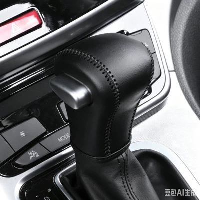 Haval H6 Coupe gear shift: Sürətlər qutusu və əl tormozu başlıqları - 15-19h6coupeautomatic-gear-shift-coverblack-line