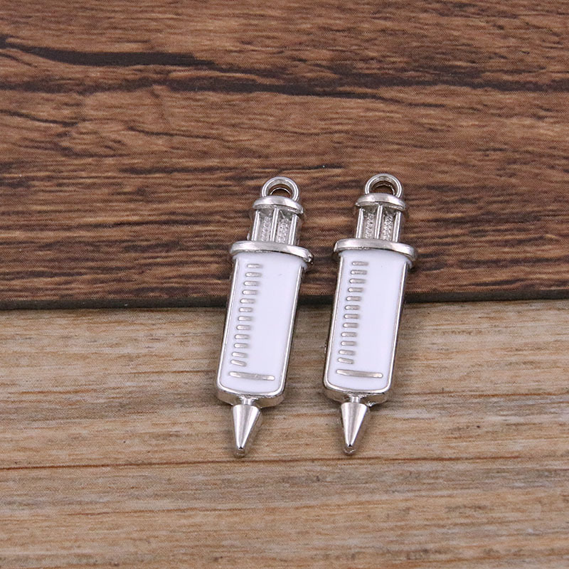 6 encanto médico DIY aleación accesorios de la joyería 2 color base gota aceite estetoscopio jeringa amor colgante