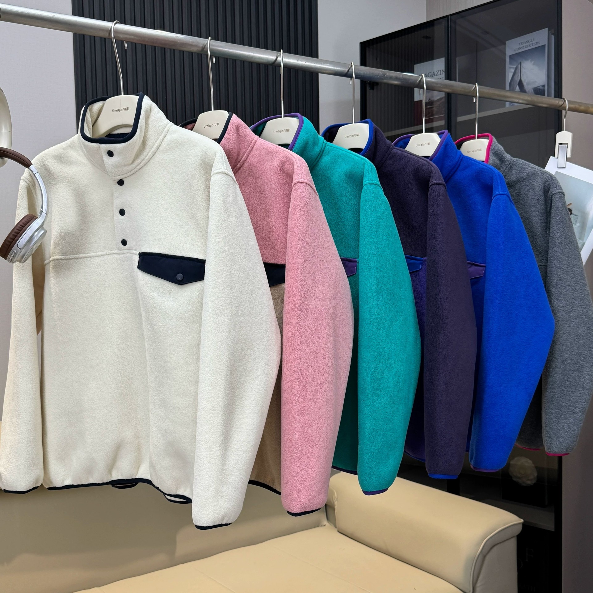Mountain-style outdoor autumn and winter color-blocked stand-collar fleece jacket, unisex outdoor warm fleece coat