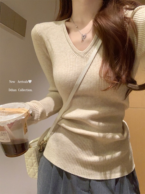 温柔风软糯坑条内搭针织毛衣女2025秋季气质V领简约修身打底上衣|undefined
