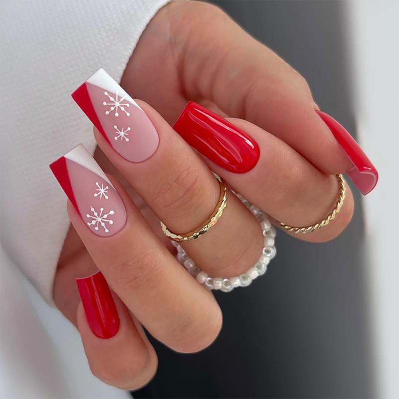 European and American cross-border coffin nail wear nail winter white snowflake nail patch nail beauty piece color V-shaped French nail piece