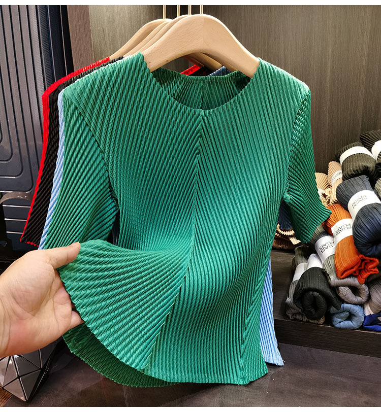 Áo thun cổ tròn xếp ly vảy rồng tay ngắn cao cấp nữ — Màu đen, tinh bột củ sen, màu tím đậm, bột hoa anh đào chi tiết 26