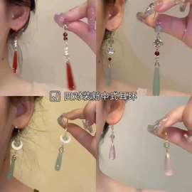 项链;耳钉;手链