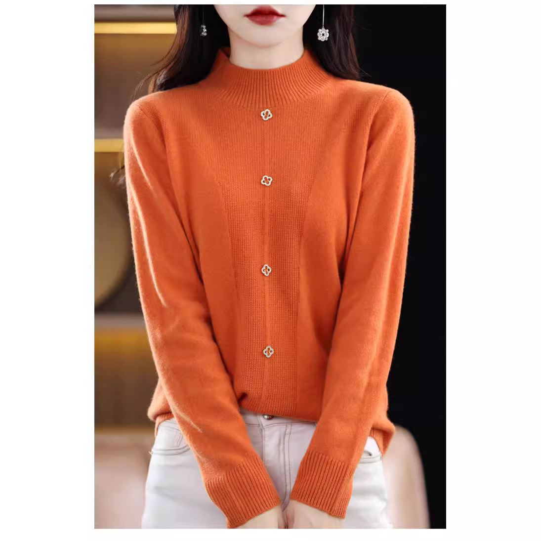 Fashionable knitted keep warm sweater