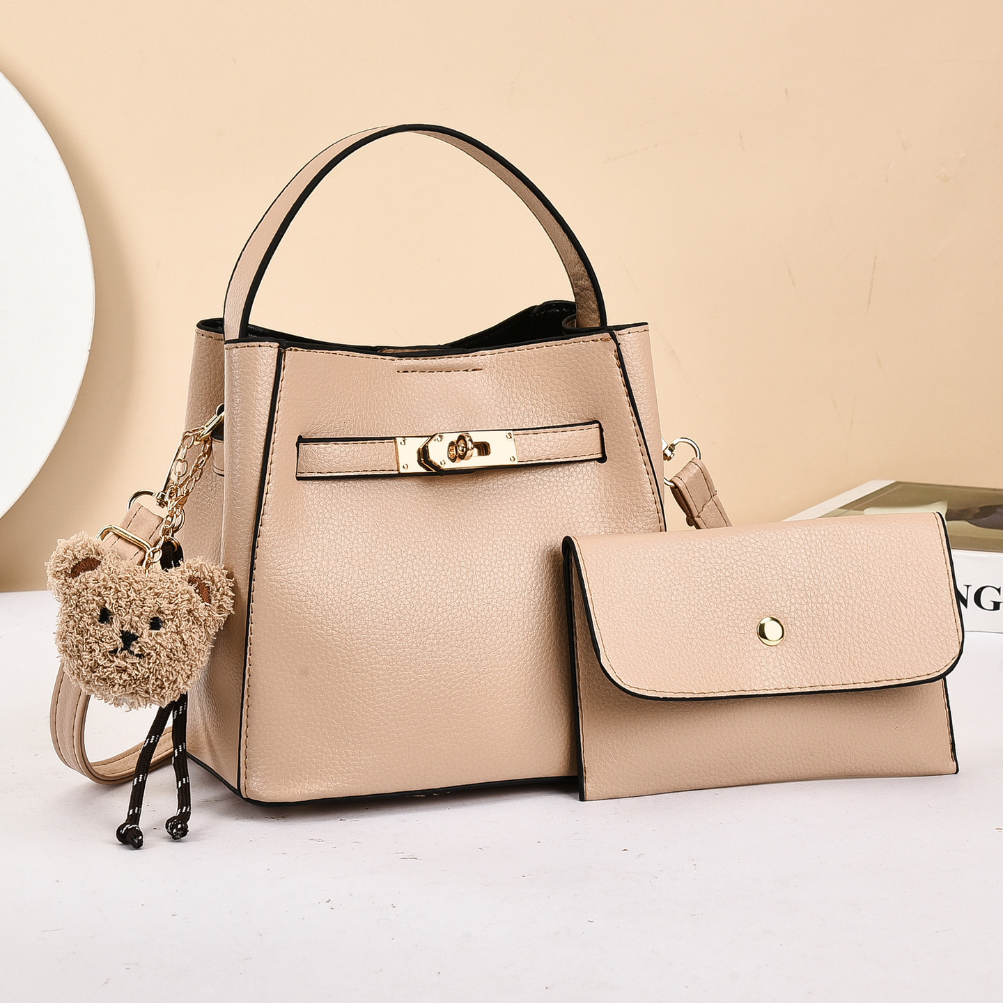 2026 nuevo temperamento de alta calidad bolso de mano de bloqueo de mujer simple gran capacidad bolso de madre universal bolso de hombro image 10