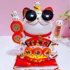 招财猫摇手摆件开业陶瓷创意礼品生日家居办公店铺发财招财猫