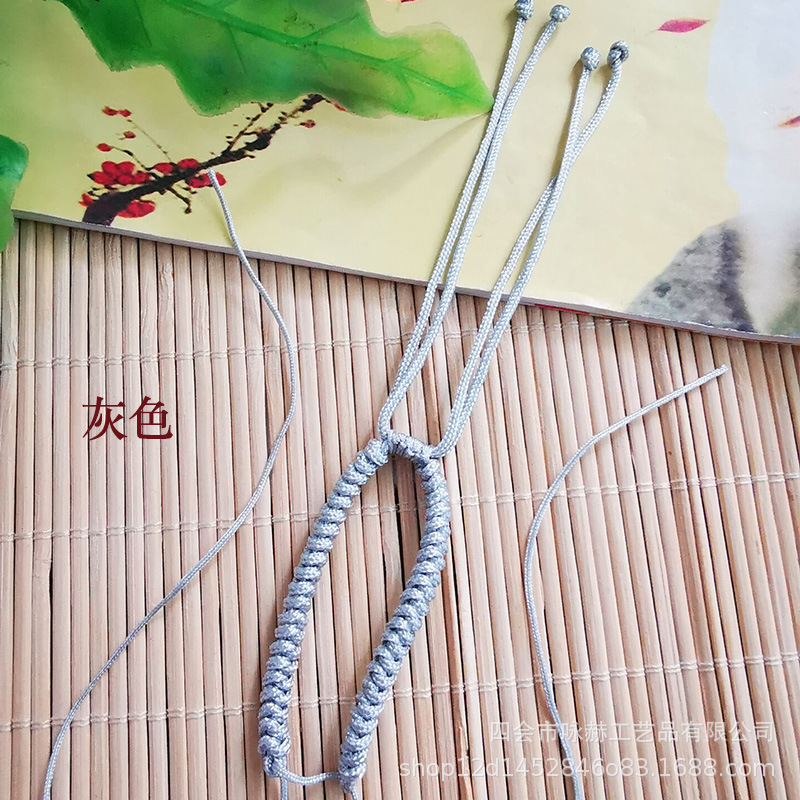 灰色4条不带尾珠金刚结手链