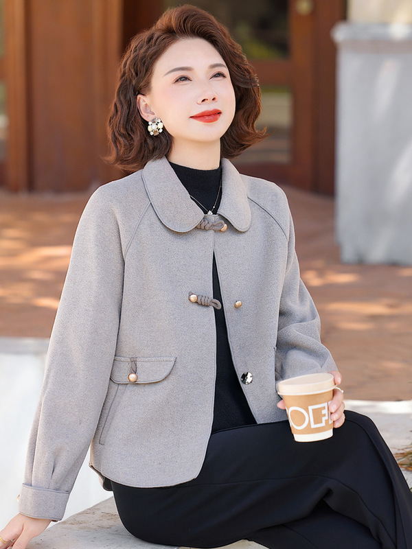 俏雅莹小个子妈妈装上衣2025秋装新款翻领宽松毛呢中老年女装外套|undefined