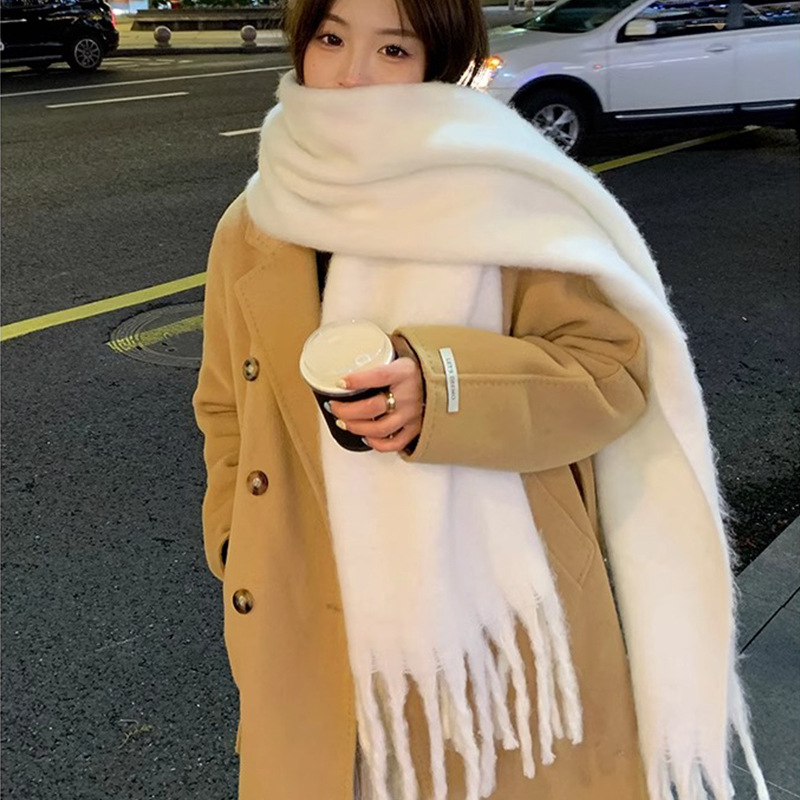 단색 오프화이트