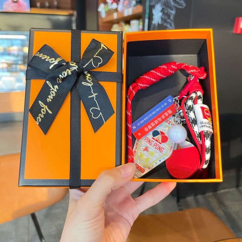 オリジナルミュウスタイルスポーツバッグペンダント菱形アクリルブランドキーホルダー小さなペンダントクリエイティブバドミントンペンダント|undefined