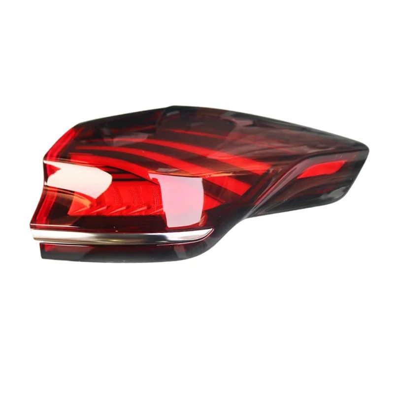 Aplicable a Geely Boyue 20 - 22 años PRO conjunto de luz trasera retrocesora Boyue X luz trasera de dirección izquierda