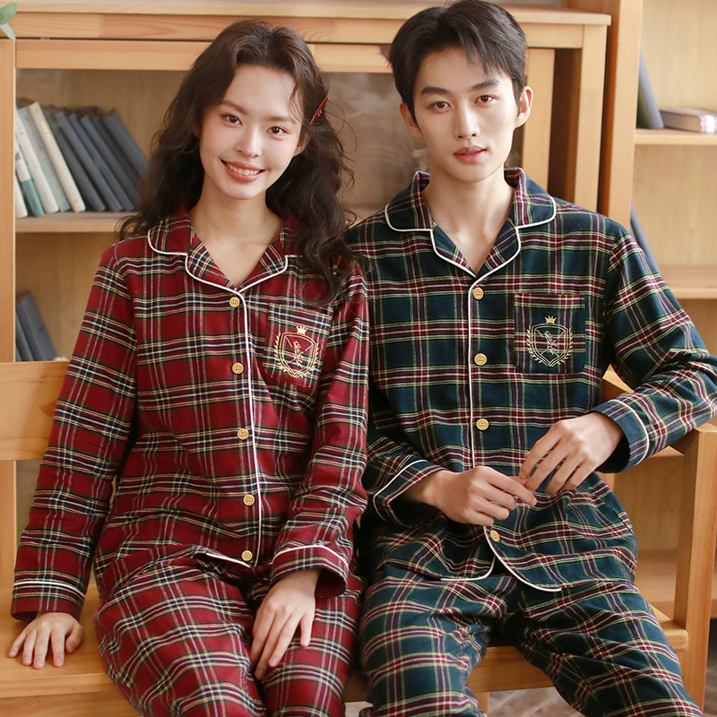Autumn and Winter Couple's Pajamas Set for Men and Women, Autumn Double-Layer Gauze Velvet Plaid Christmas College Style Loose Loungewear Autumn and Winter Couple's Pajamas Set for Men and Women, Autumn Double-Layer Gauze Velvet Plaid Christmas College Style Loose Loungewear