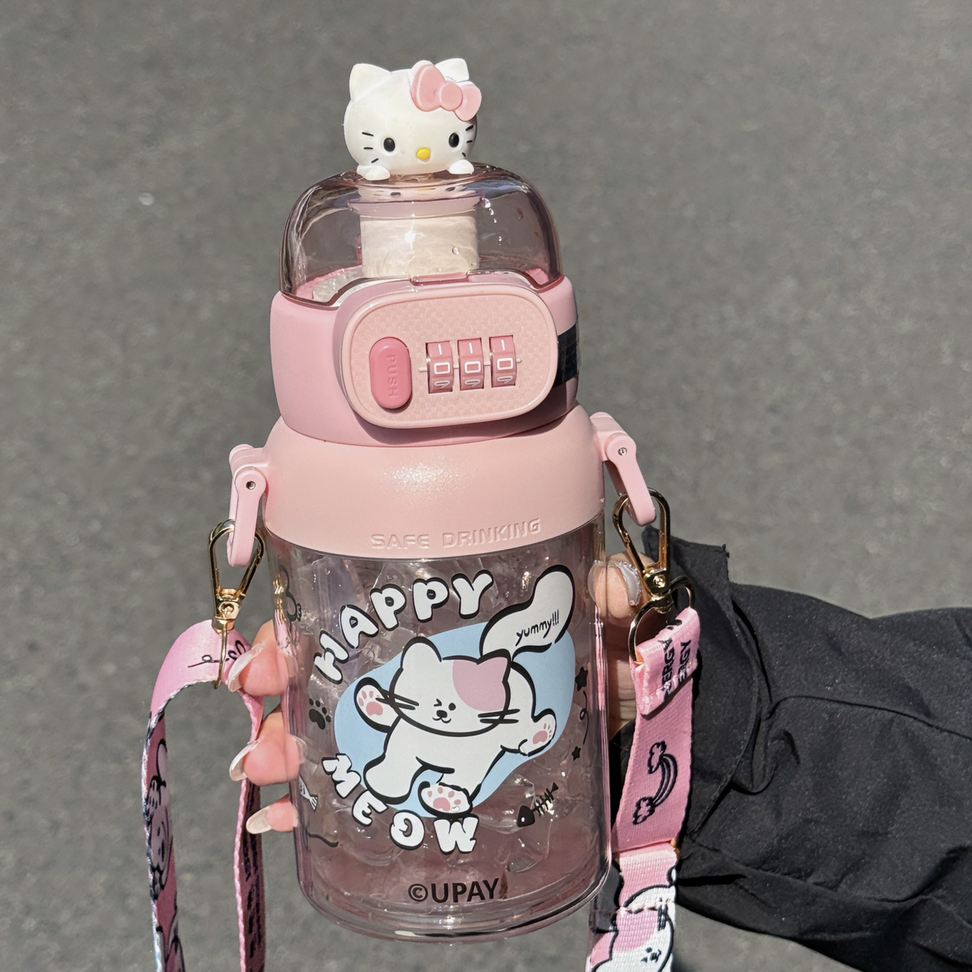 指纹密码锁水杯夏季儿童幼儿园上学专用高颜值tritan便携吸管水壶