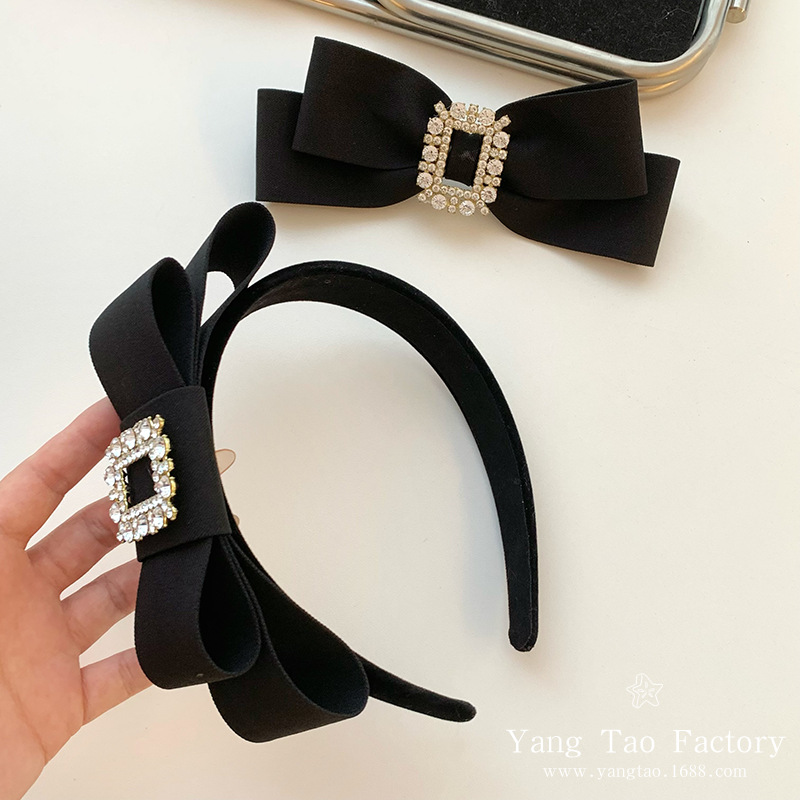 1000 oro satén con perforación cuadrada arco de cabello de cabello de estilo de cabello de cabello abrazadera para el cabello