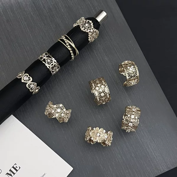 Coffee Gold Vintage Light Luxury Hollow Flower Zircon Ring for Women, Adjustable Index Finger Ring, Stackable Ring
