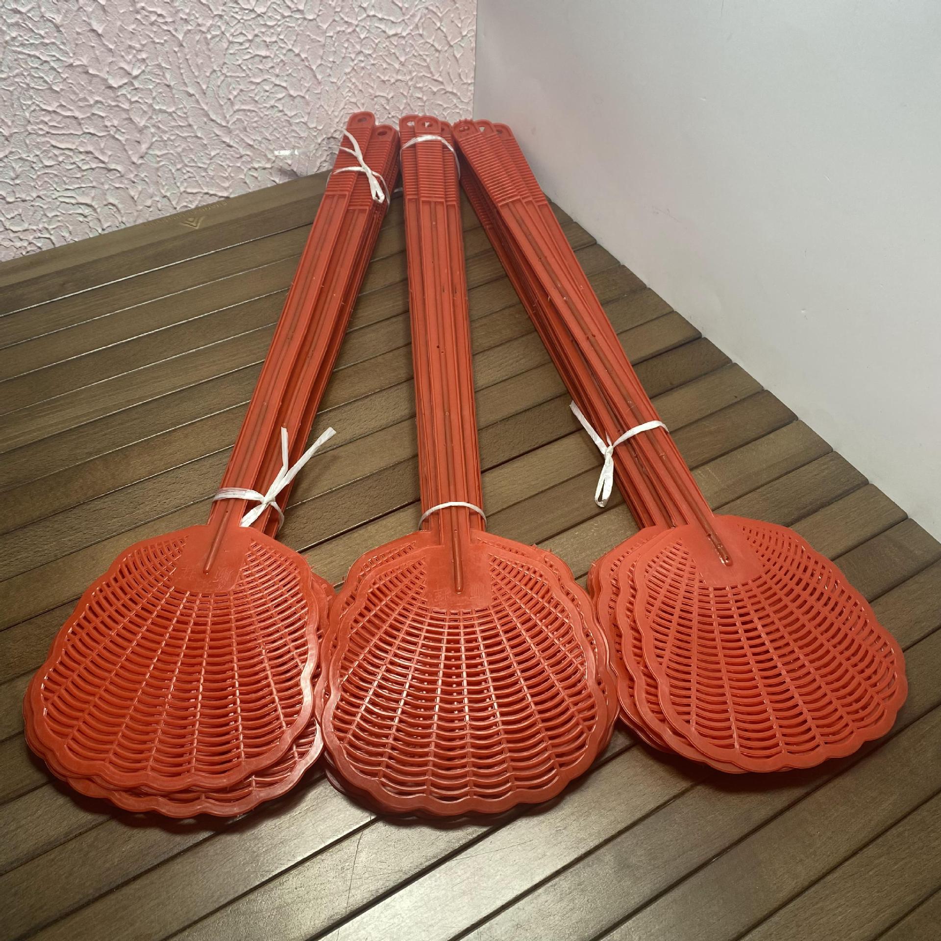 Fly swatter, long handled mosquito swatter, household fly swatter with steel wire, manual durable swatter, non rotting fly swatter