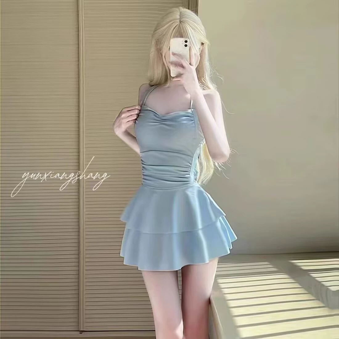 [Высококачественный аутентичный] Специальный синий купальник макарон для женщин, отбеливающий и стройнящий вид, суперэластичный быстросохнущий купальник в сказочном стиле