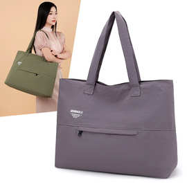 都市简约百搭女包2025新款单肩腋下包防泼水轻便手提大容量通勤包