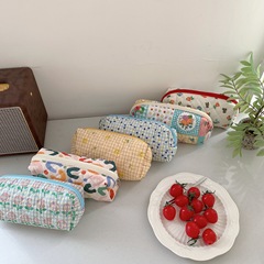 26275 Ins Minimalist Girl's Heart Pen Bag, Fresh Floral Stationery Bag with Large Capacity, Makeup Bag Organizer