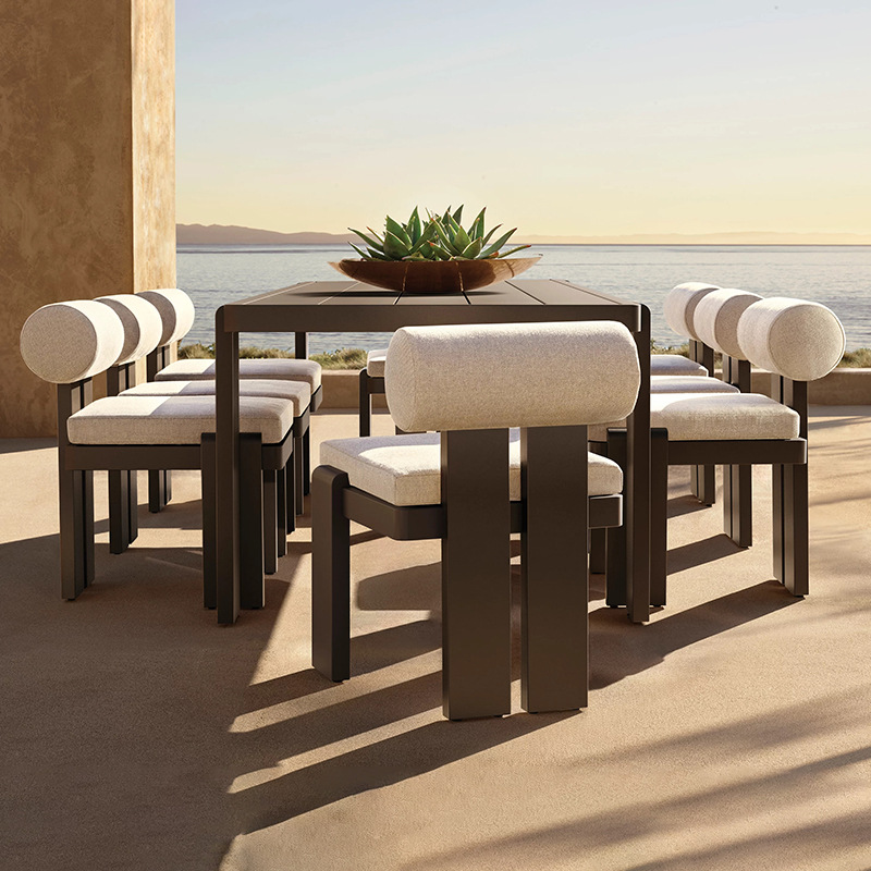 Mesa y silla de teca al aire libre patio villa impermeable hotel combinación de madera maciza mesa y silla al aire libre restaurante muebles de madera anticorrosivo