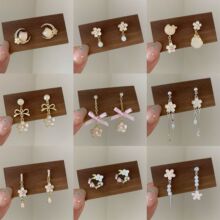 ���ⰻȻ��ɫ�ѻ�ϵ�ж��hŮ�y�����������|С���߼��ж�����l