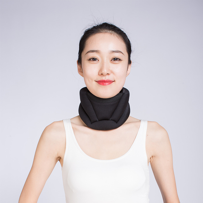 首の保護は頭を下げないで頚椎の熱を支えます。