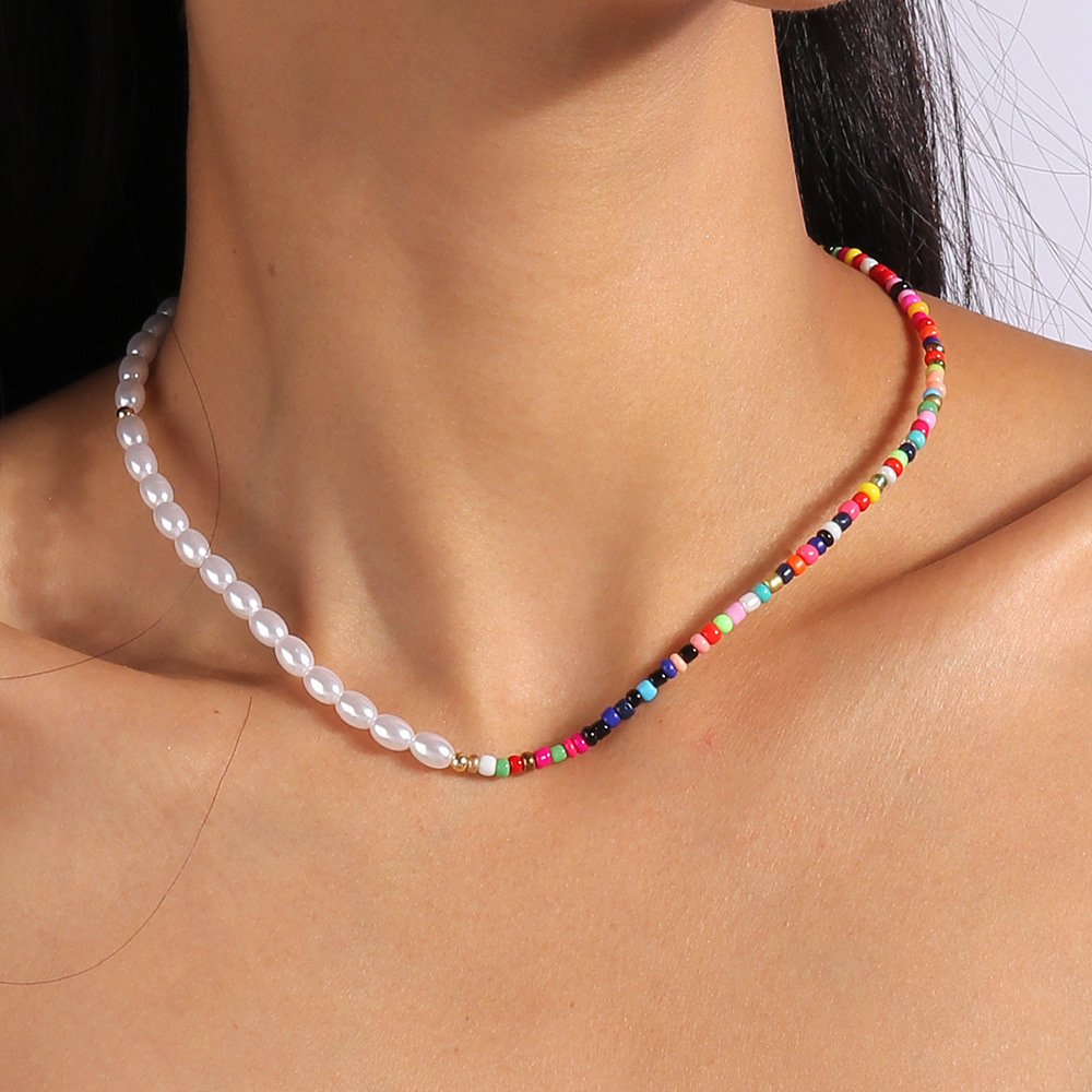10g Weight Necklace Classification Seed Bead Chain Material Beaded Chain Chain Type 1 Piece, 1 Set Quantity Casual, Holiday, Street Occasion Resin Material Flower Pattern All Seasons Season Women's Gender Beaded Design Elegant, Lady Style Elegant Lady Flower Resin Beaded Chain Beaded Necklaces Wholesale 12