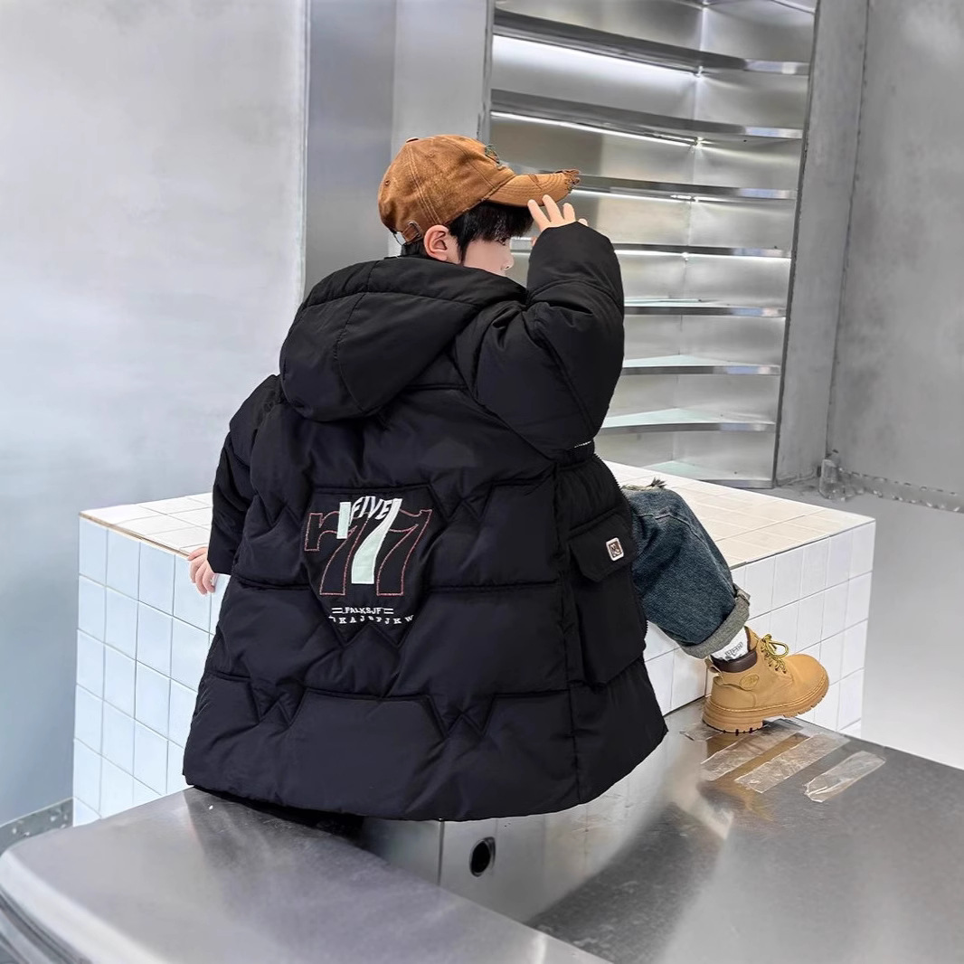 Chaqueta acolchada de invierno para niños de longitud media 2024 nueva chaqueta acolchada de plumón para niños chaqueta acolchada para niños de tamaño mediano