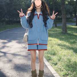 今年流行毛衣套装女2026新款秋冬氛围感穿搭针织衫上衣短裤两件套