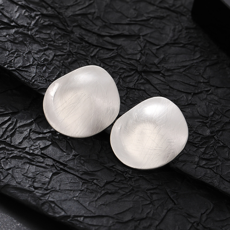 Alloy Material 1 Pair Fashion Solid Color Alloy Plating Women's Ear Studs
