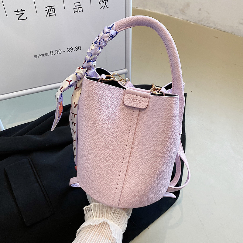 跨境软皮手提包包女荔枝纹新款流行单肩斜挎包时尚丝巾水桶腋下包|undefined