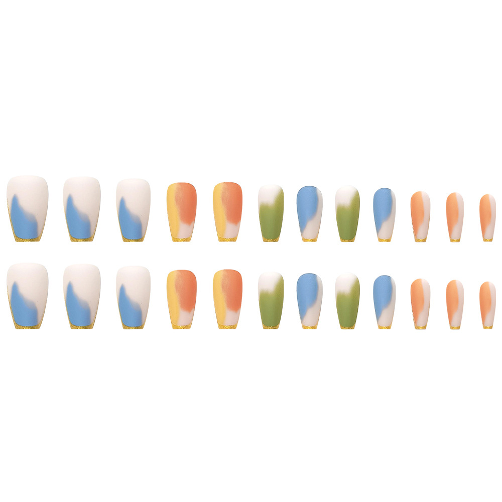 Europa y los Estados Unidos macaron manicure estilo artístico dulce y cool Phnom Penh estilo francés 24 piezas de parche de uñas falsas