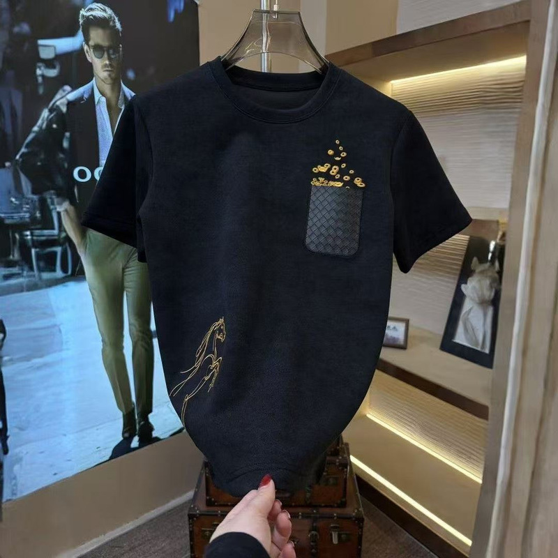 2026 Embroidered Pocket Detail Men's Short Sleeve Summer Heavyweight Light Luxury Versatile High-End Round Neck Loose Top 2026 Embroidered Pocket Detail Men's Short Sleeve Summer Heavyweight Light Luxury Versatile High-End Round Neck Loose Top