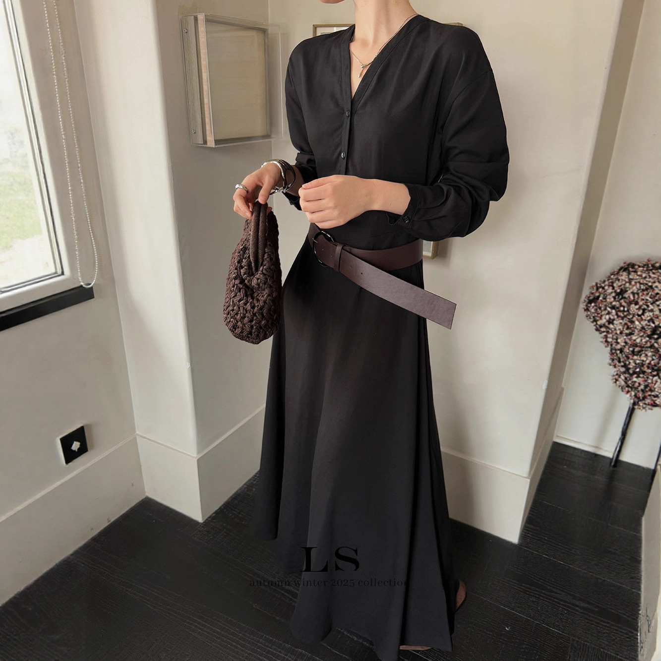 高品质简约名牌显瘦连衣裙2025秋冬女装长款新品