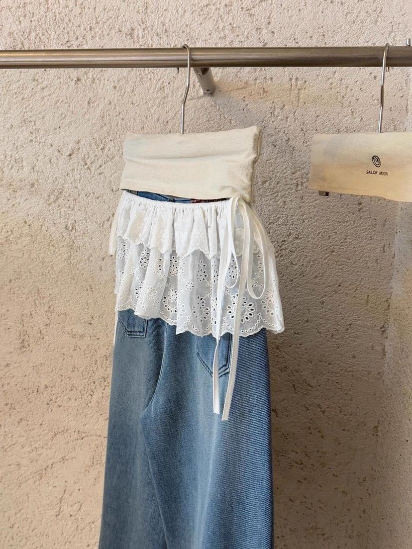 New White Fashionable Embroidered Lace Hollow-Out Skirt, French-Style Spring Lace Short Skirt, Ballet-Style Short Skirt 2
