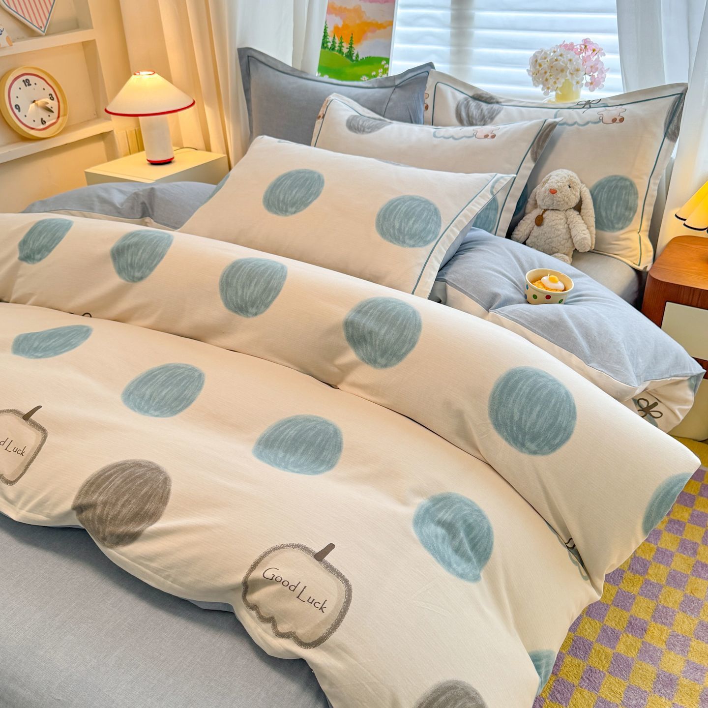 2025 nueva cama de algodón grueso abrasivo cuatro piezas de sábanas de algodón cubiertas de cama de tres piezas de dormitorio estudiantil