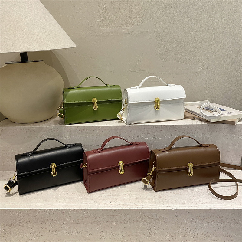 Lock clasp French style 2026 new spring-summer fashion retro chic single shoulder handbag underarm small square women's bag