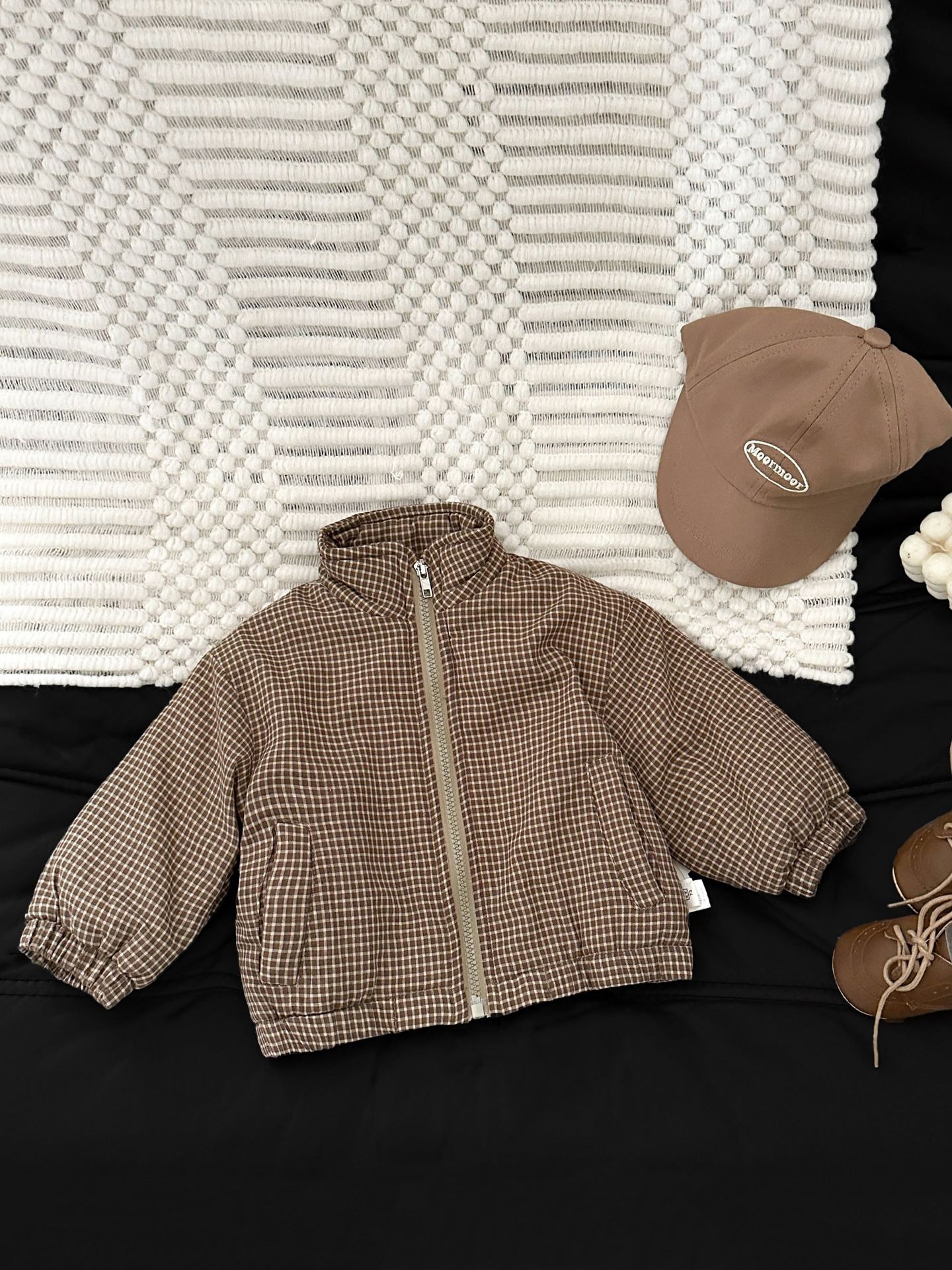 Ropa infantil coreana de moda cool hombre invierno nuevo bebé retrógrado chaqueta de algodón entrelazado de lana cálida