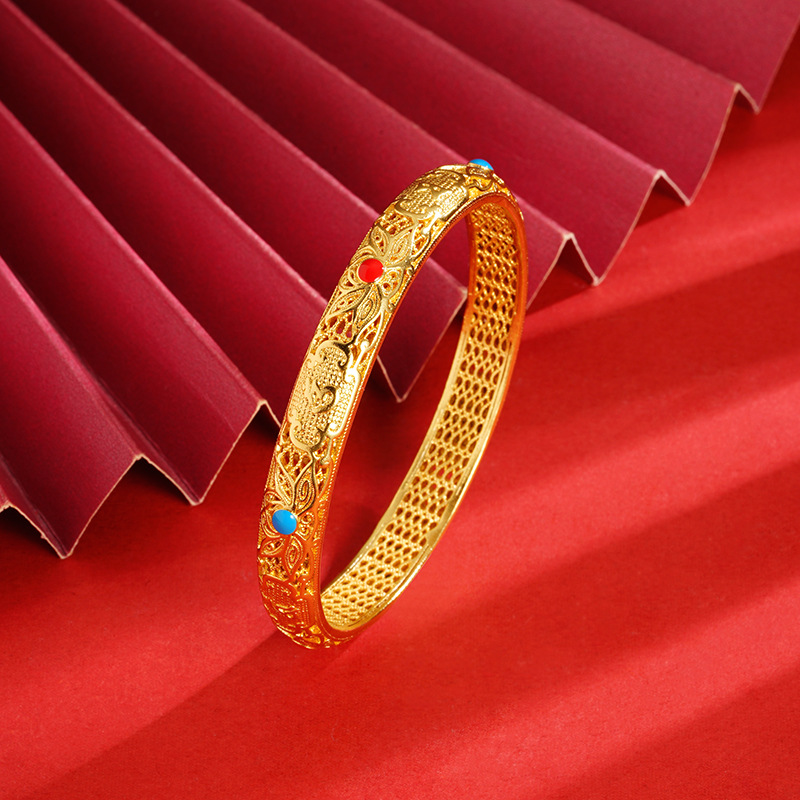 Vietnam oro hueco hebilla pulsera Lotus Plum Blossom corte patrón de las mujeres temperamento retro fábrica al por mayor