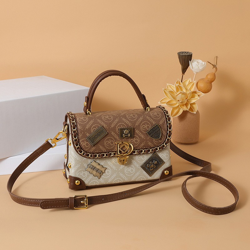 Retro schoudertas voor dames luxe crossbody met badge_voghion.com