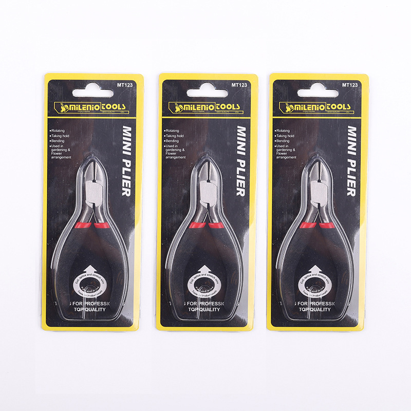 4.5インチの斜めの口のはさみを提供します。