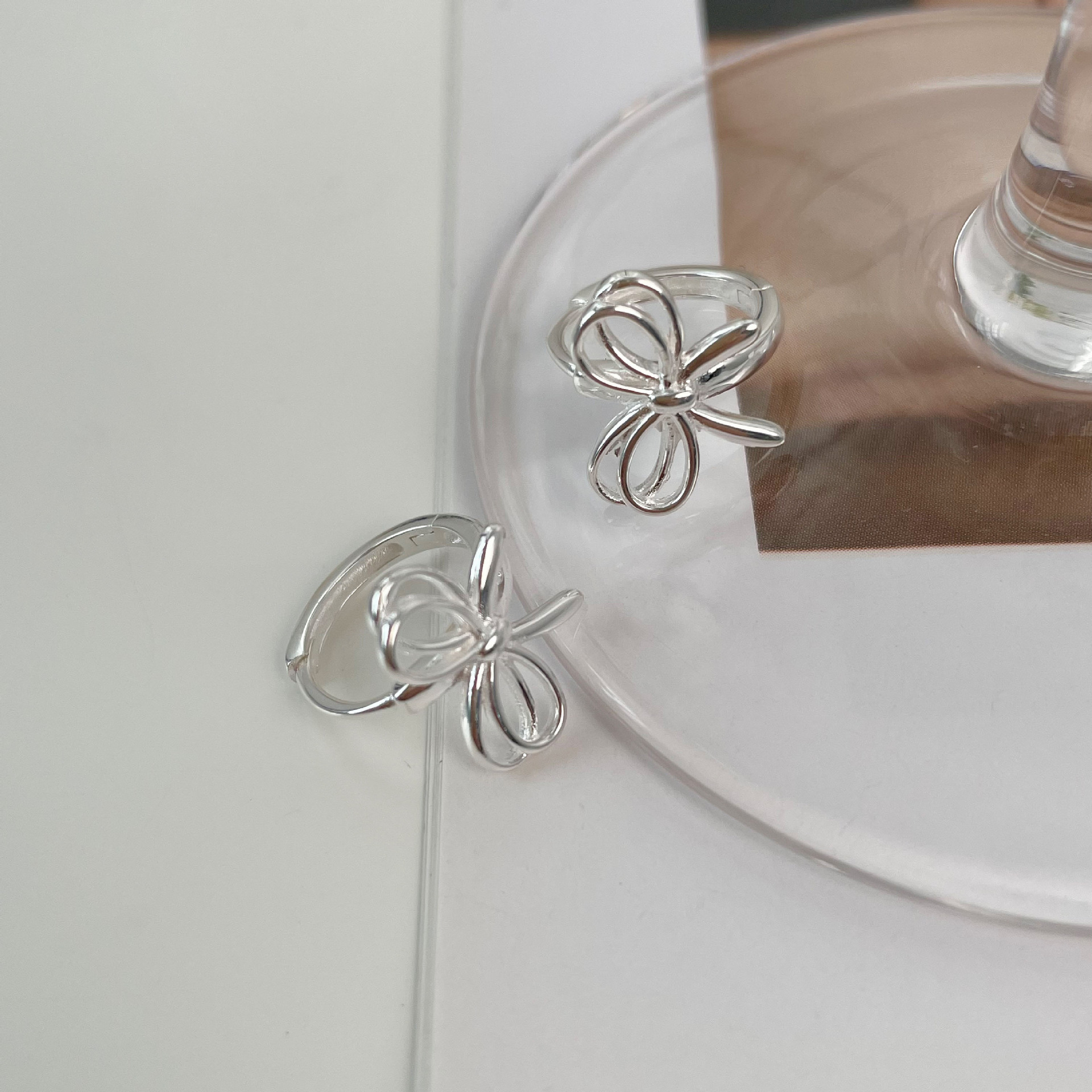 Saiina tiro real Corea del Sur Corea estilo coreano nicho 925 plata esterlina mariposa oreja hebilla de las mujeres simple moda ins estilo pendientes