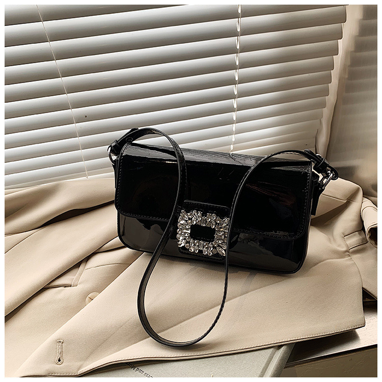 Korean style trendy underarm bag 2025 summer new women's bag, stylish diamond-encrusted single-shoulder bag, patent leather shiny crossbody bag undefined